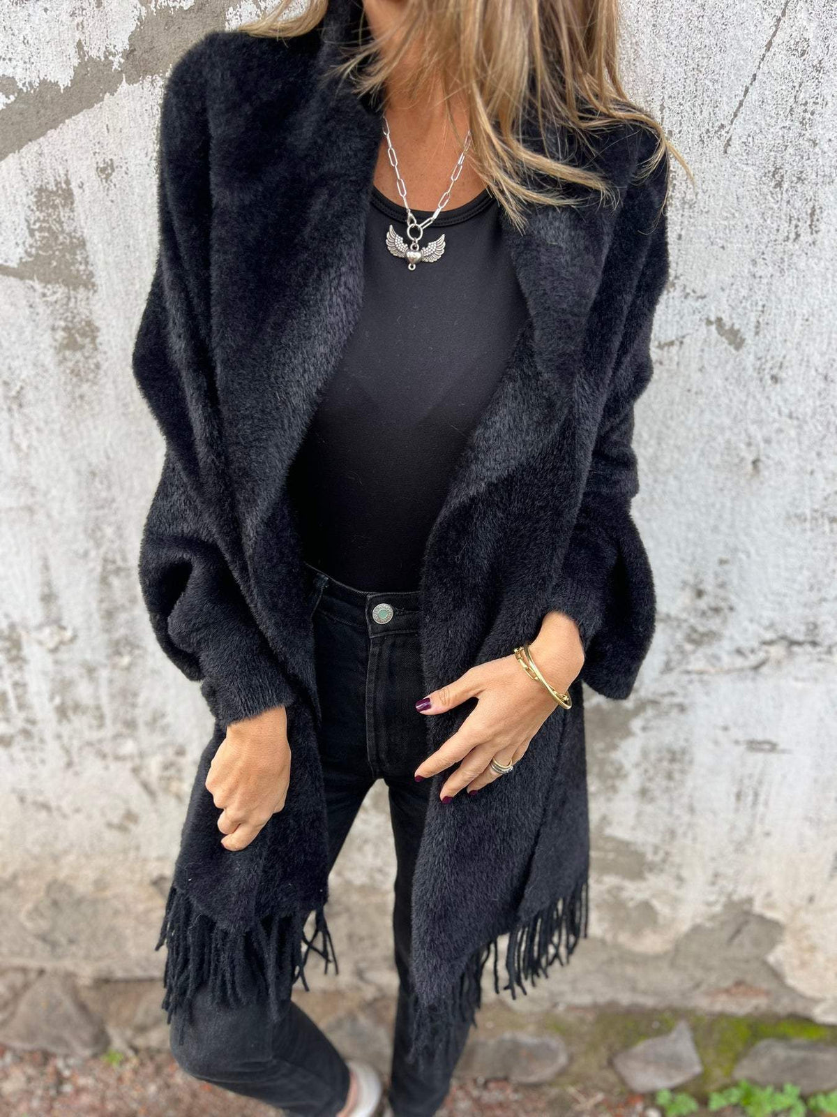 SUSAN | FUZZY WRAP WITH SLEEVES