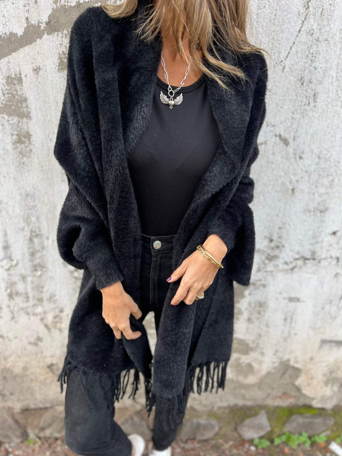 SUSAN | FUZZY WRAP WITH SLEEVES