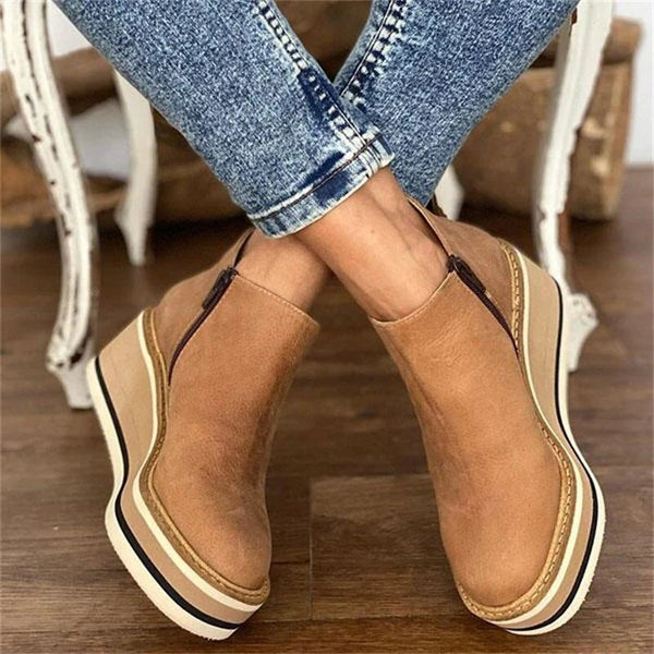 HANNAH | WEDGE ANKLE BOOTS WITH SIDE ZIP