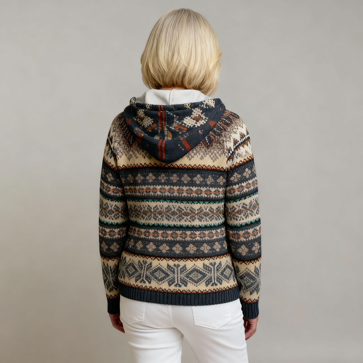 MILA | CLASSIC COSY HOODIE